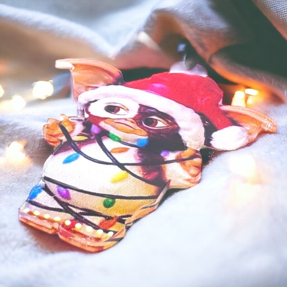 Gizmo's Holiday Magic: Irresistible Gremlins Christmas Ornament! Brand New! - Picture 4 of 8